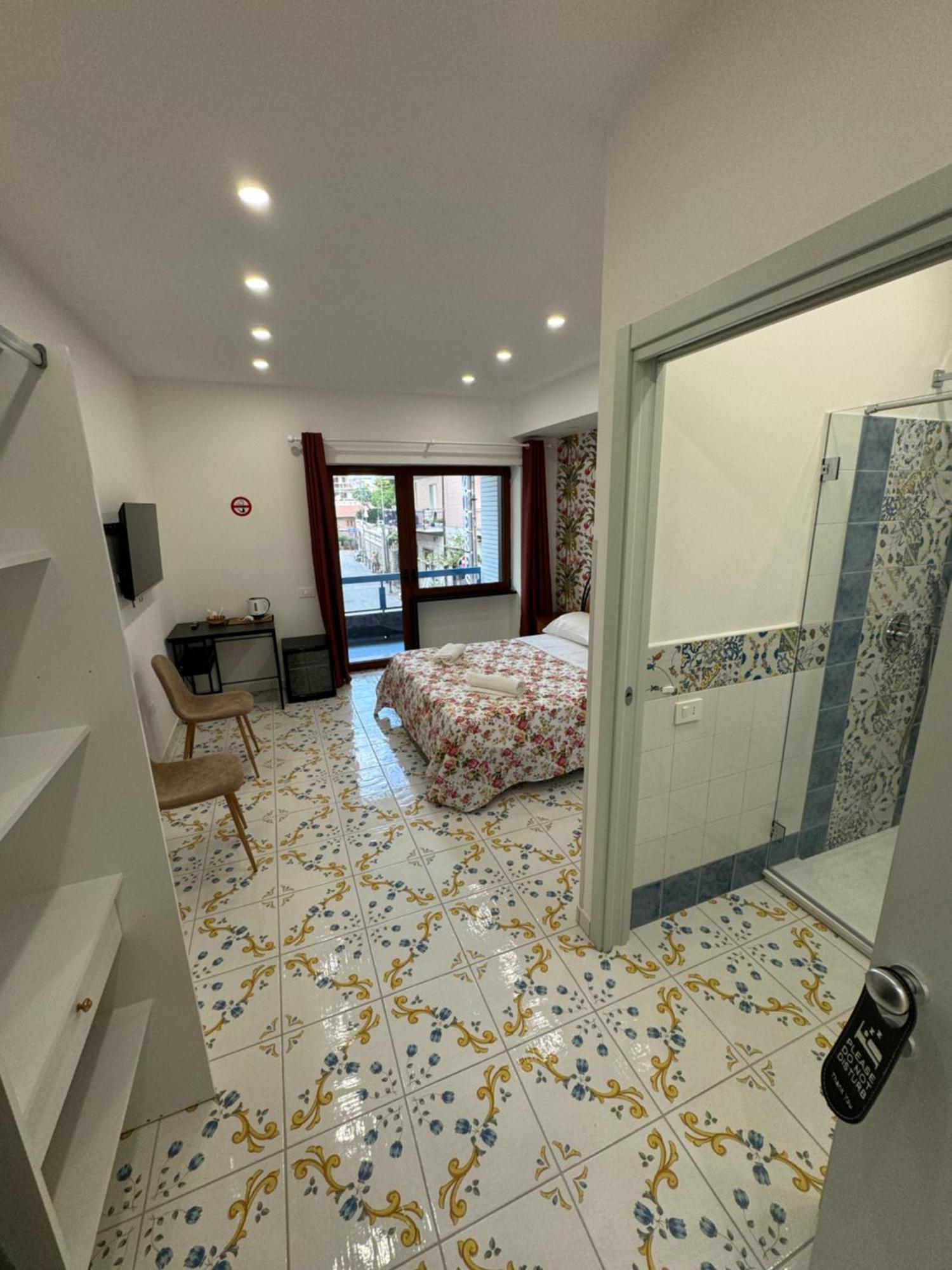 Angela House Sorrento Center Bed & Breakfast Bagian luar foto